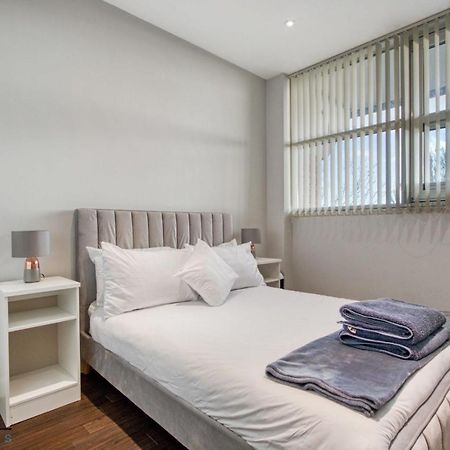 Ferienwohnung Cosy 1-Bed By Heathrow Airport London Exterior foto