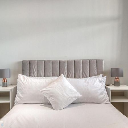 Ferienwohnung Cosy 1-Bed By Heathrow Airport London Exterior foto